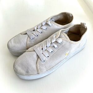 Sole Mates Off White Canvas Sneakers Yellow Daisy Lace Up Court Tennis Shoes 6